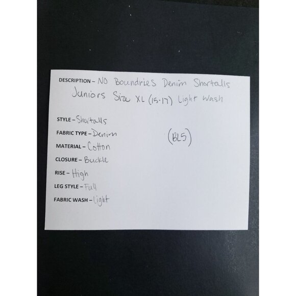 No Boundaries Womens XL Light Wash Denim Shortalls With Pocket Details - Picture 9 of 9